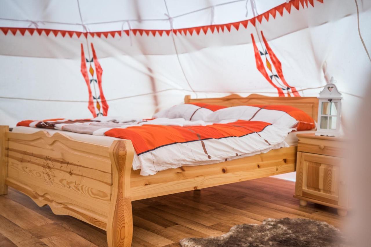 Ranc Pod Ostrou Skalou Pension Stratená Buitenkant foto